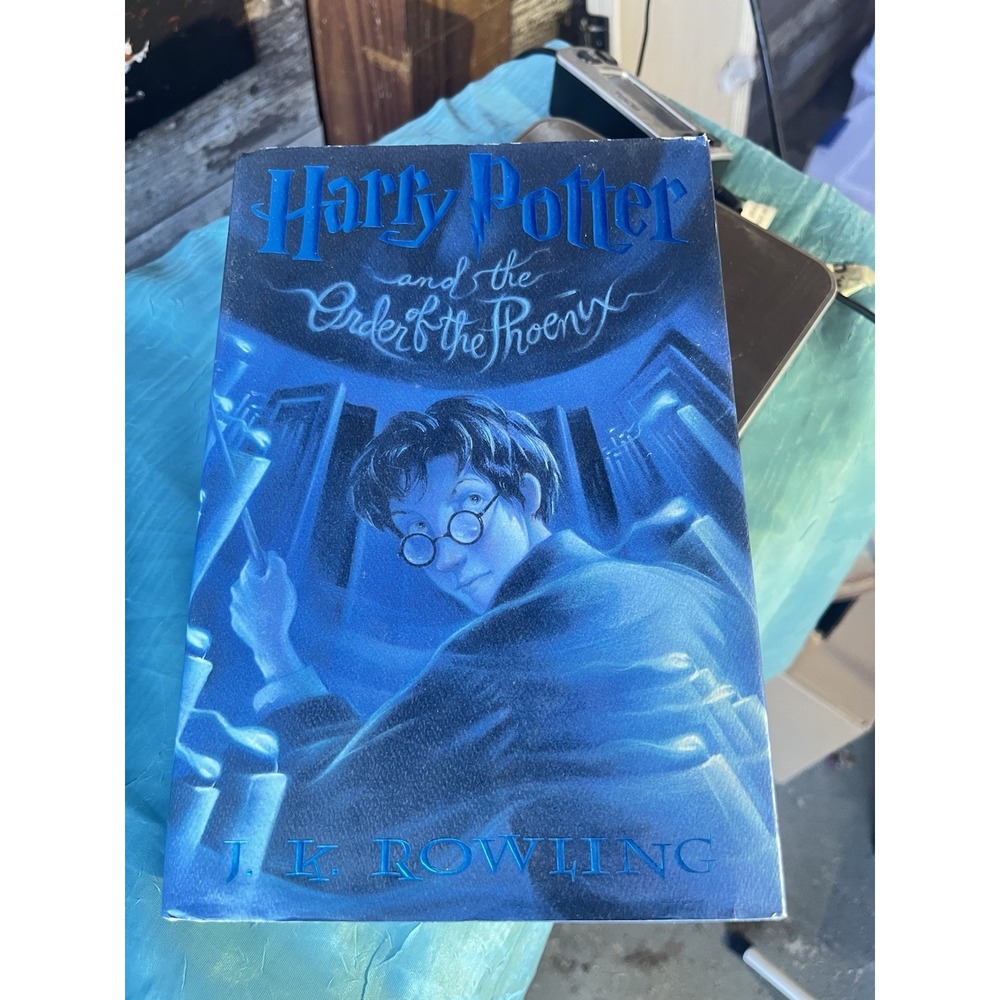 Scholastic Harry Potter Order of the Phoenix First Edition First Print Book 2003